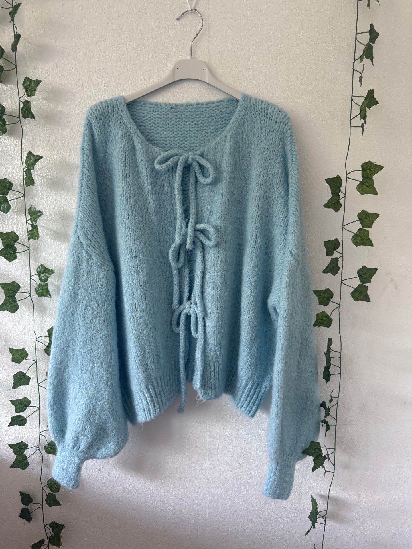 Schleifen Strickjacke